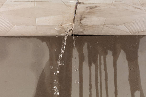 Professional Water Extraction technician working in Perry, GA
